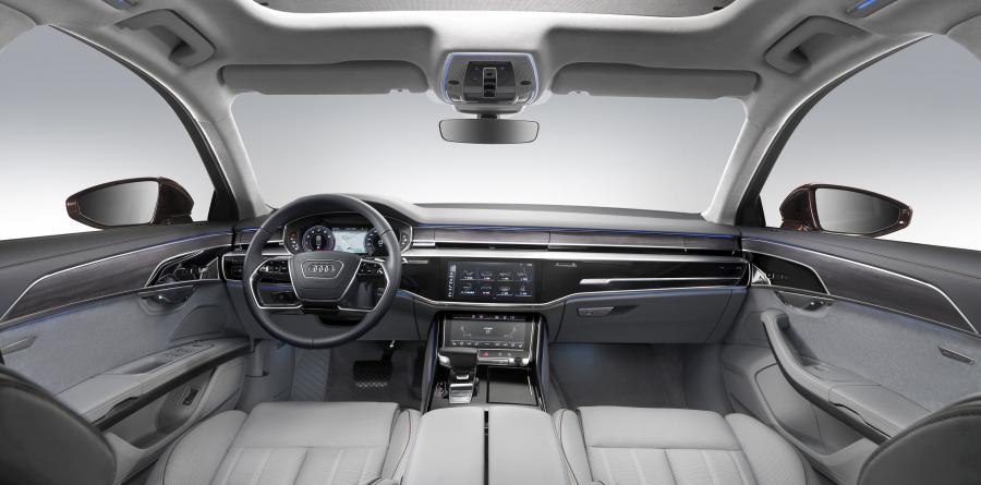 Торпедо Audi A8 L 55 TFSI Quattro (D5) 2017 года  (CN) (фото 10 из 13)